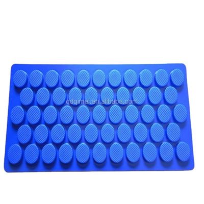 Variété de plateaux en plastique bleus pour appareils médicaux