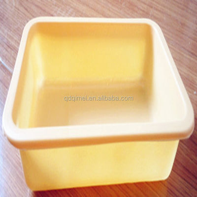 Variété de plateaux en plastique bleus pour appareils médicaux
